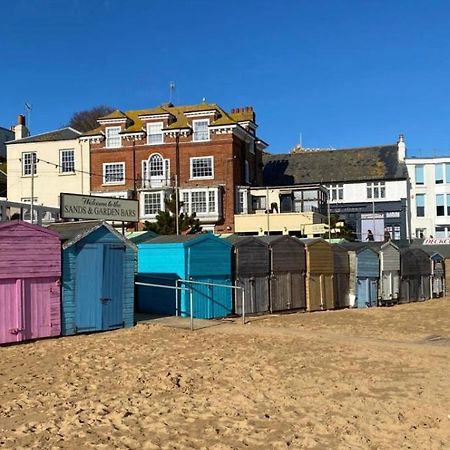 Ashton Mews - In The Heart Of Broadstairs Apartment Екстериор снимка